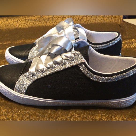 Michelle Obama glitter shoes from Franklin Mint. - Picture 2 of 5